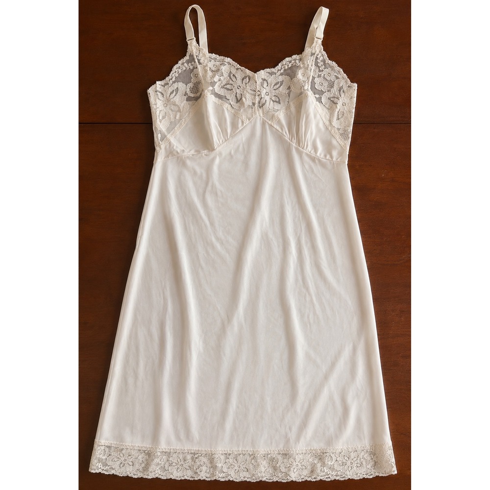 Vintage Sliperfection Full Slip Dress sz34 Ivory Excellent Coquette Whimsy